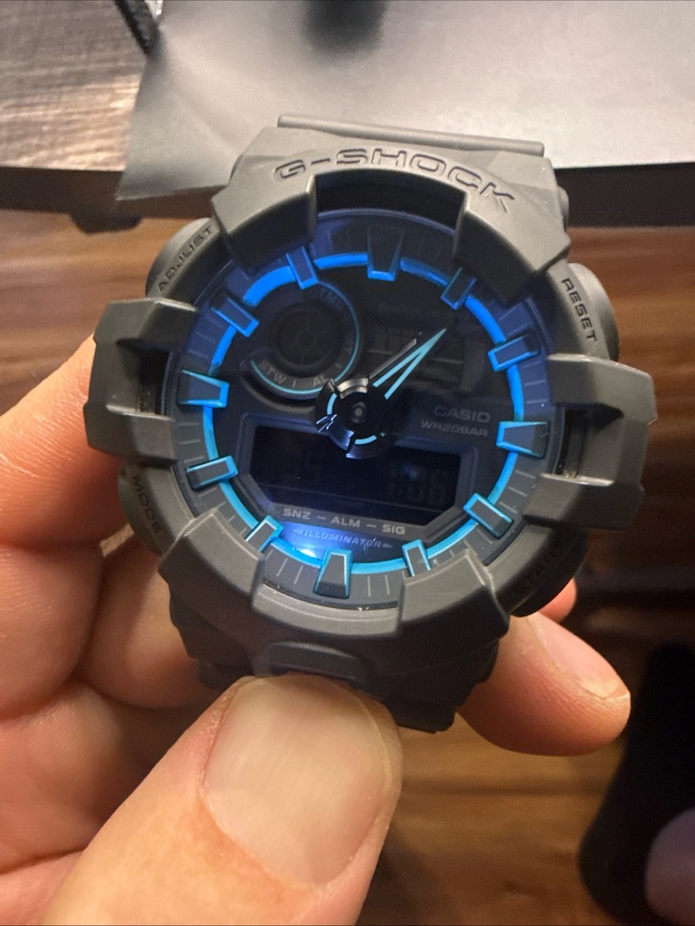 Casio G-Shock watch, specifically a GA-700SE model 5522 - Picture 8 of 8